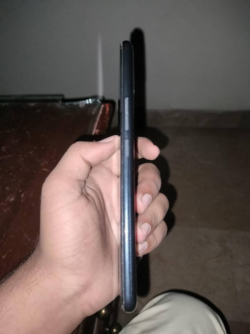 Tecno Pova 4