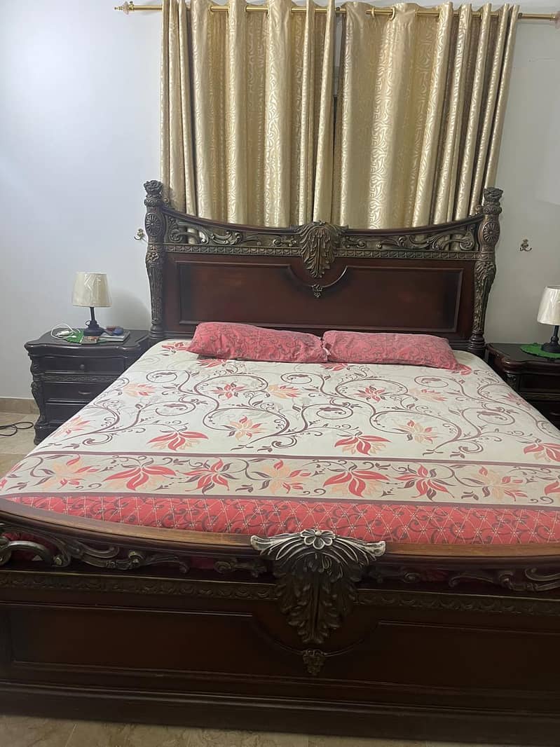 King Size Bed 0