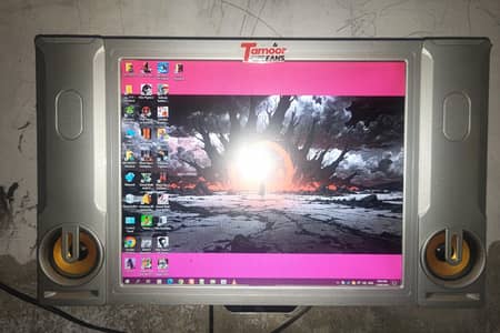 computer for sale lcd bhi sath ha my whatsapp no 03295527060