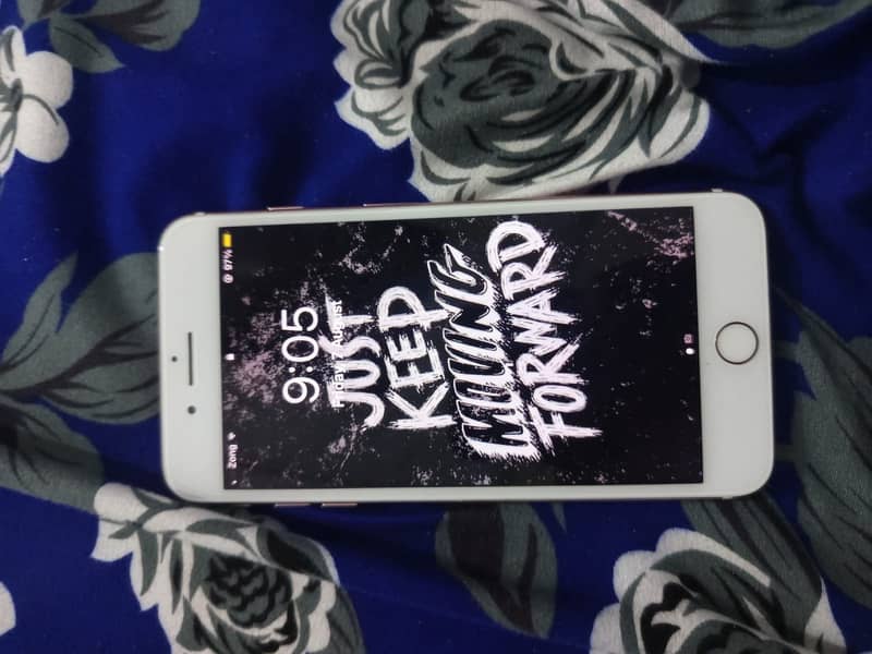 Apple iPhone 7 Plus 3