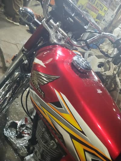 HONDA 125 2025