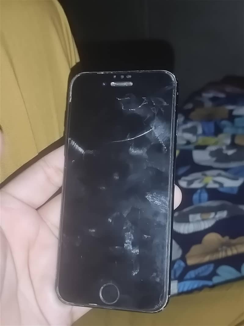 Apple iPhone 7 1