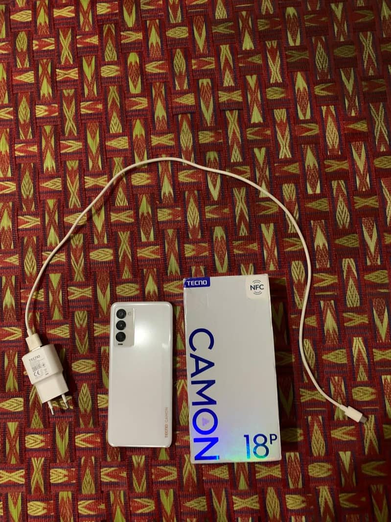 Tecno Camon 18P 0