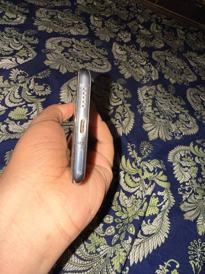 One Plus 7T 3