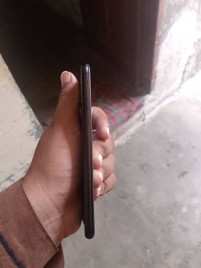 03703905884 iphone se 2nd generation