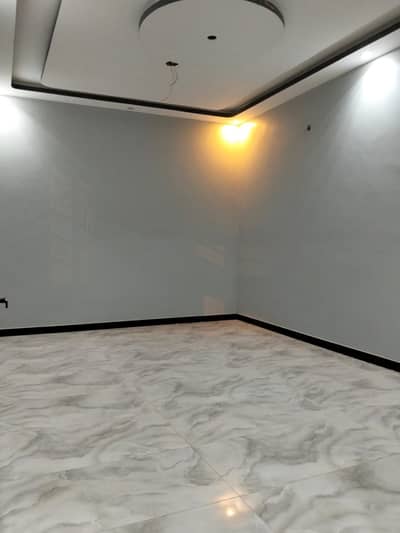 240 square yards 2nd Floor like pent house 2 Bed DD 3 washroom Rent Final 50000 Gulshan Iqbal block 10A *Code(16847)*