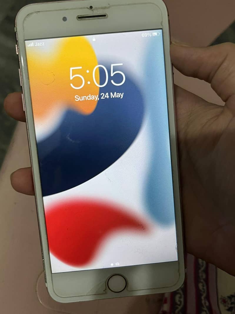 Apple iPhone 7 Plus 5