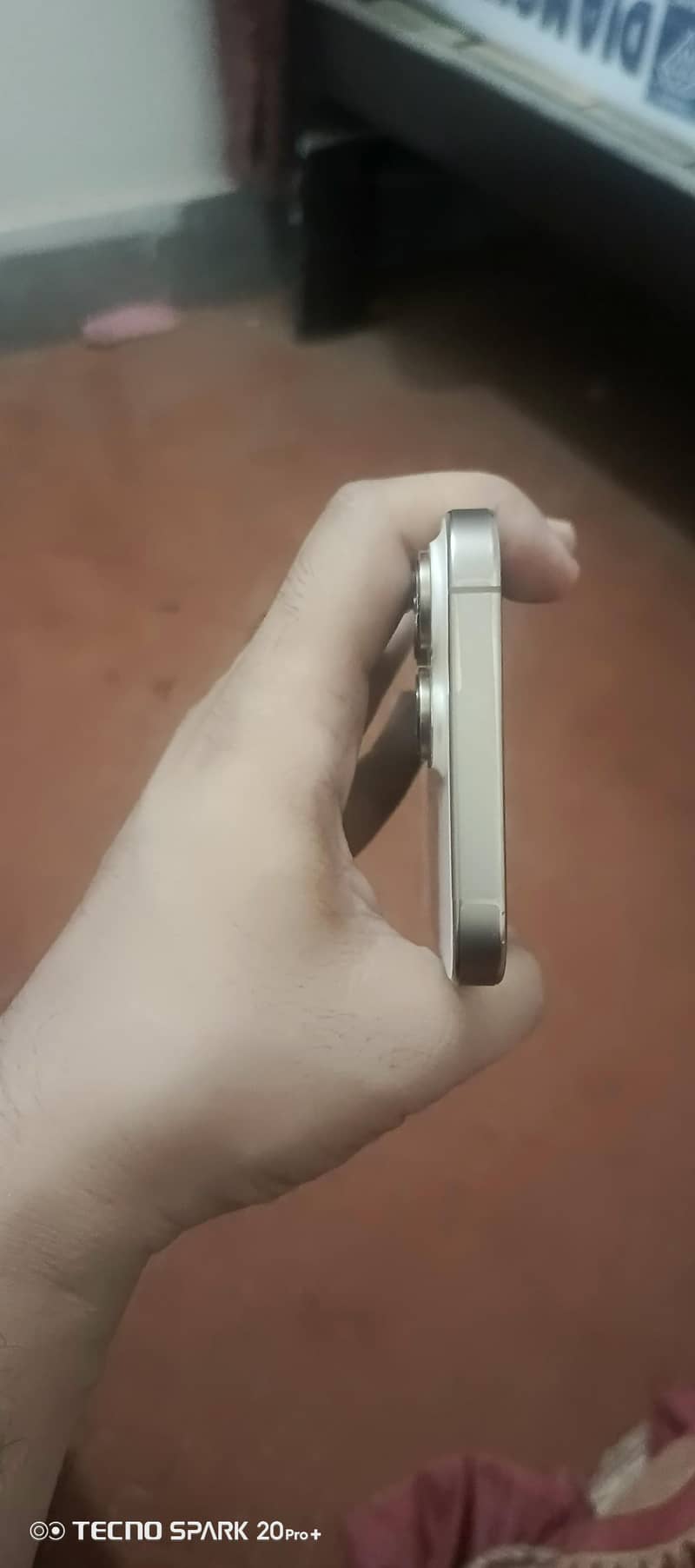 iPhone 16 Pro Max 2