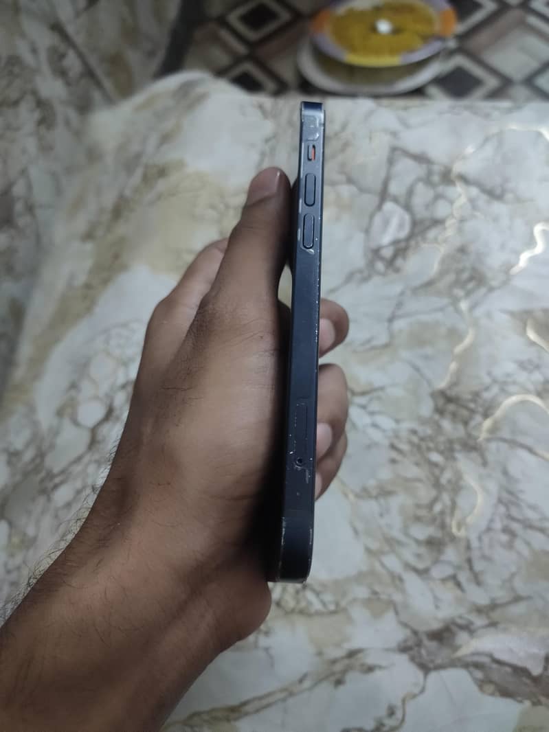 Apple iPhone 12 5