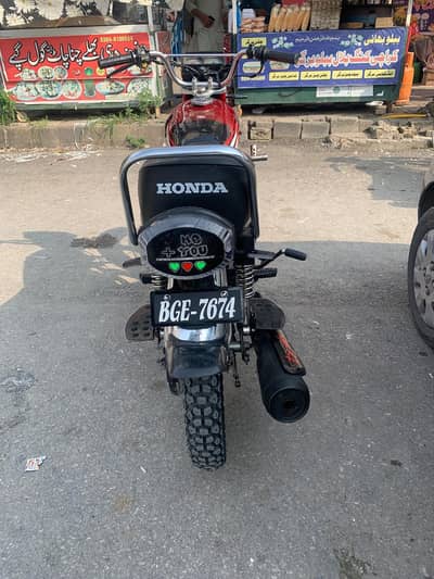 selling honda 125 0.3.3. 3. 5.5. 7.9. 0.3. 9