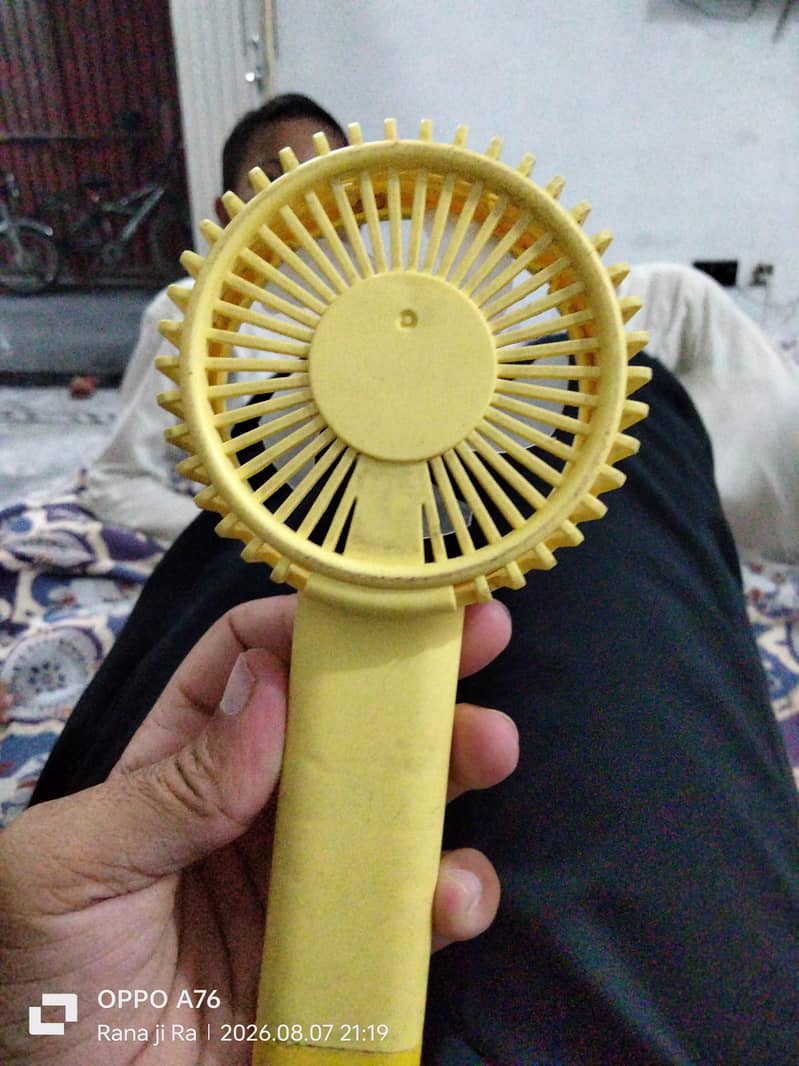 yellow 0