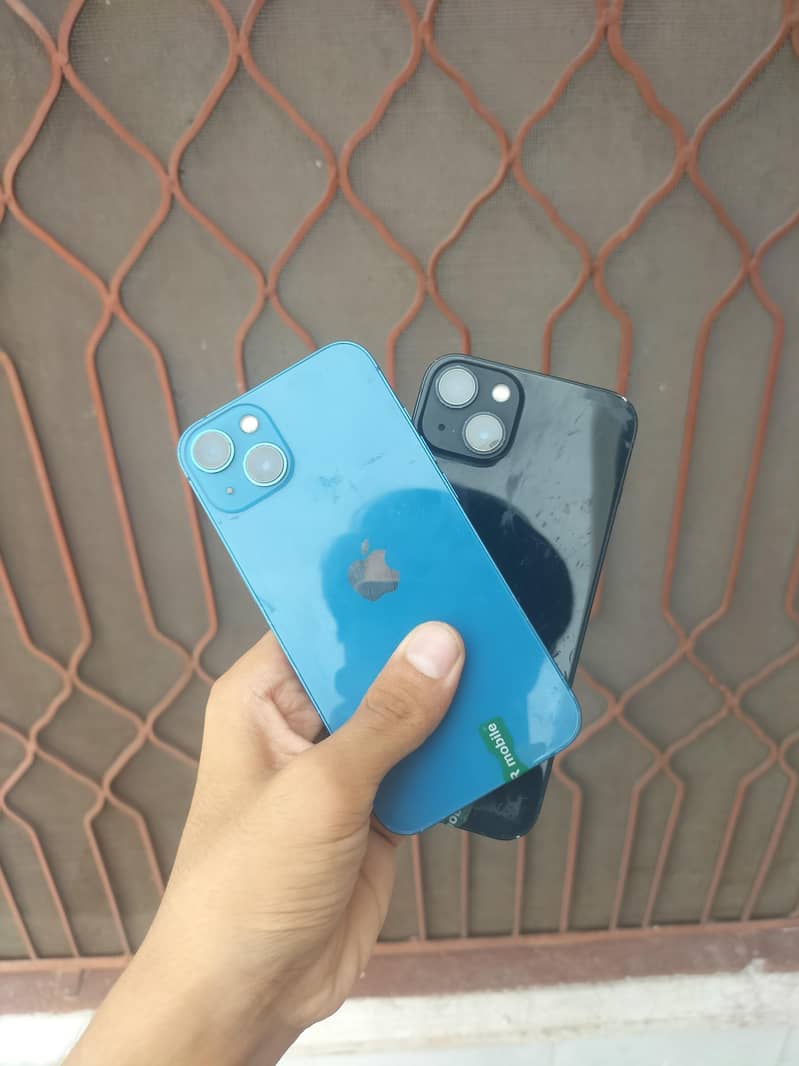iPhone 13 0