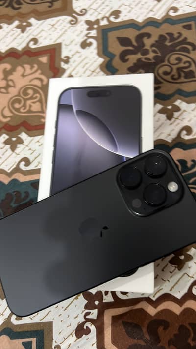 Apple iPhone 16 Pro