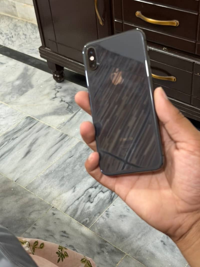 IphoneXS 0