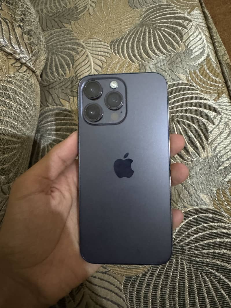 Iphone 14 pro max 3