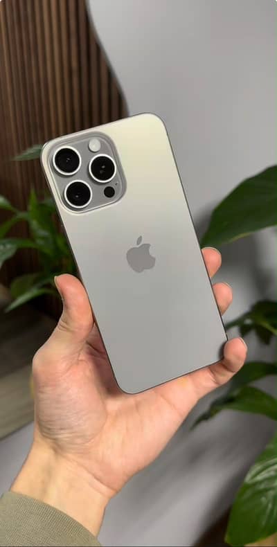 Apple iPhone 15 Pro Max