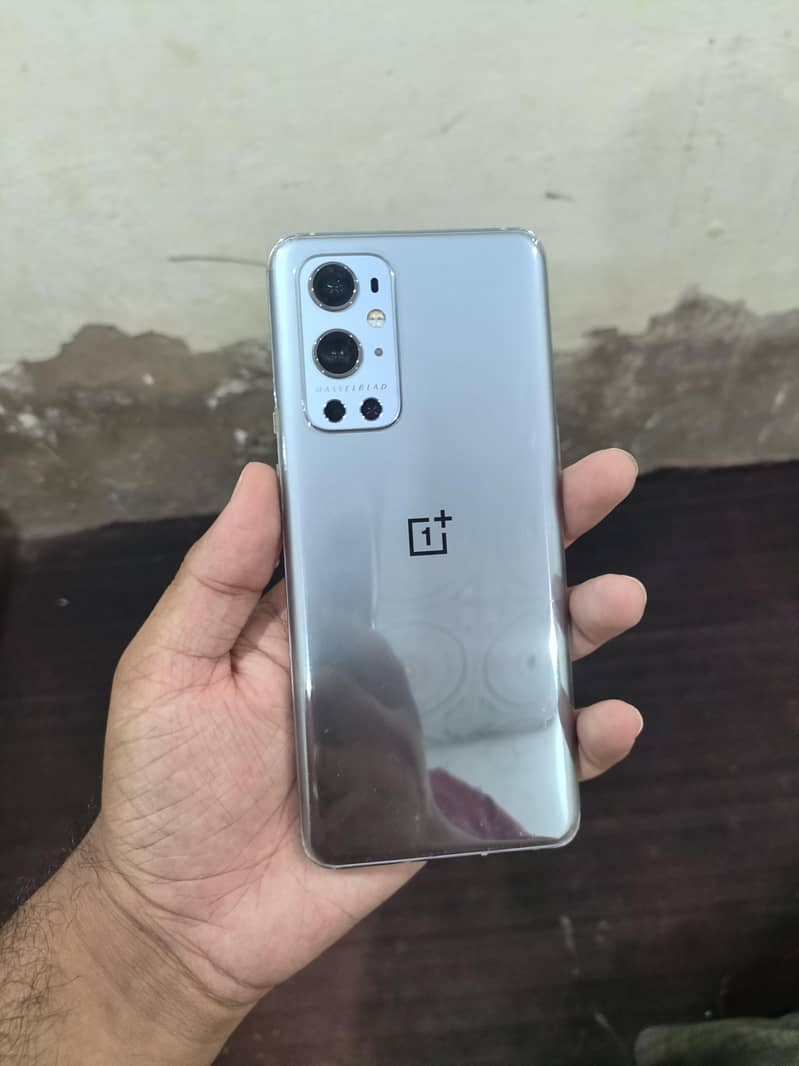 One Plus 9 Pro 0