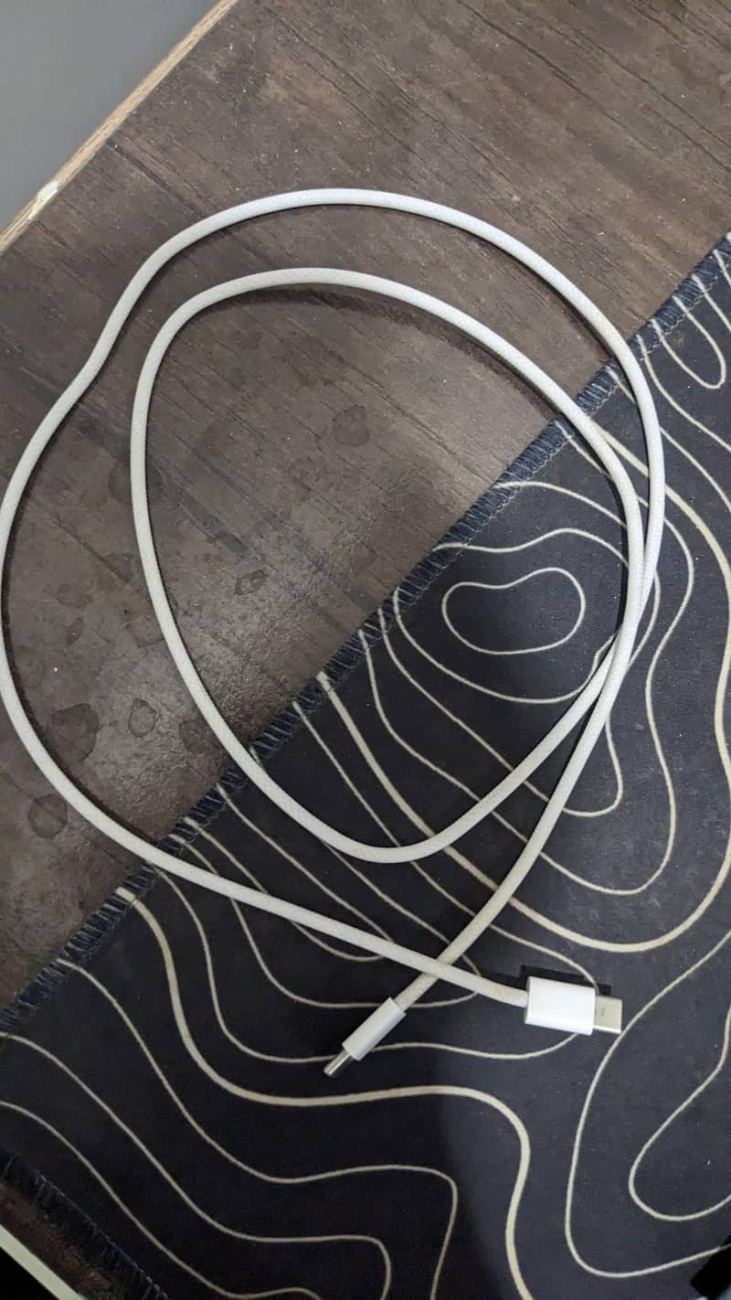 Apple type C cable 1