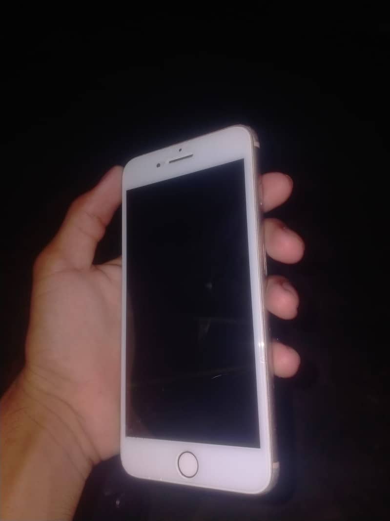 Apple iPhone 8 Plus 2