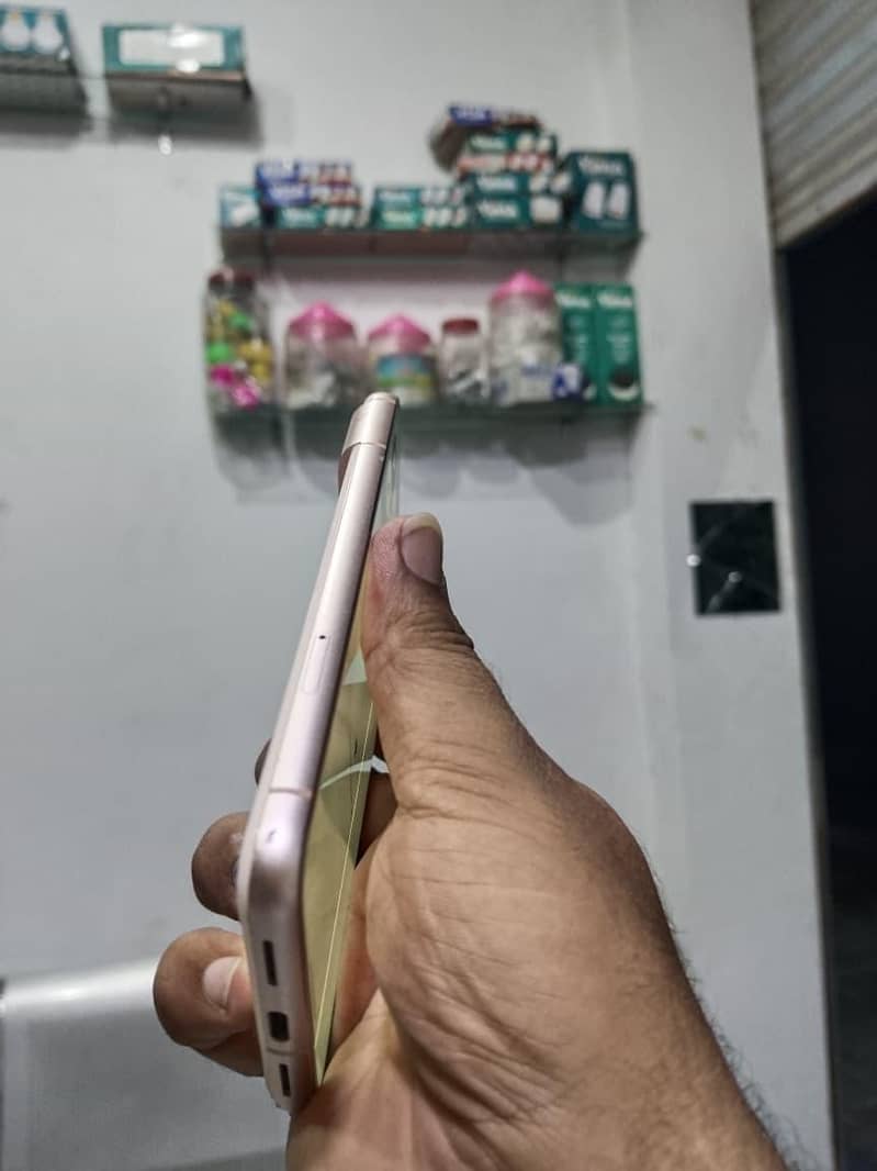 Google Pixel 8 5