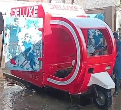 FIBER BODY AUTO RIKSHA FOR BUSINESS PURPOSE