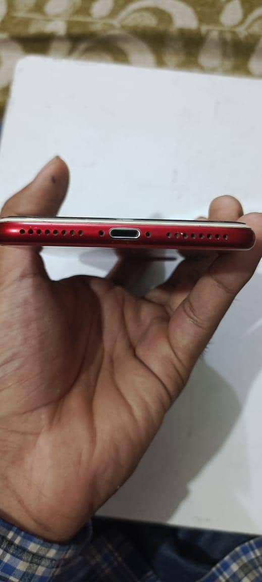 Apple iPhone 7 Plus 5
