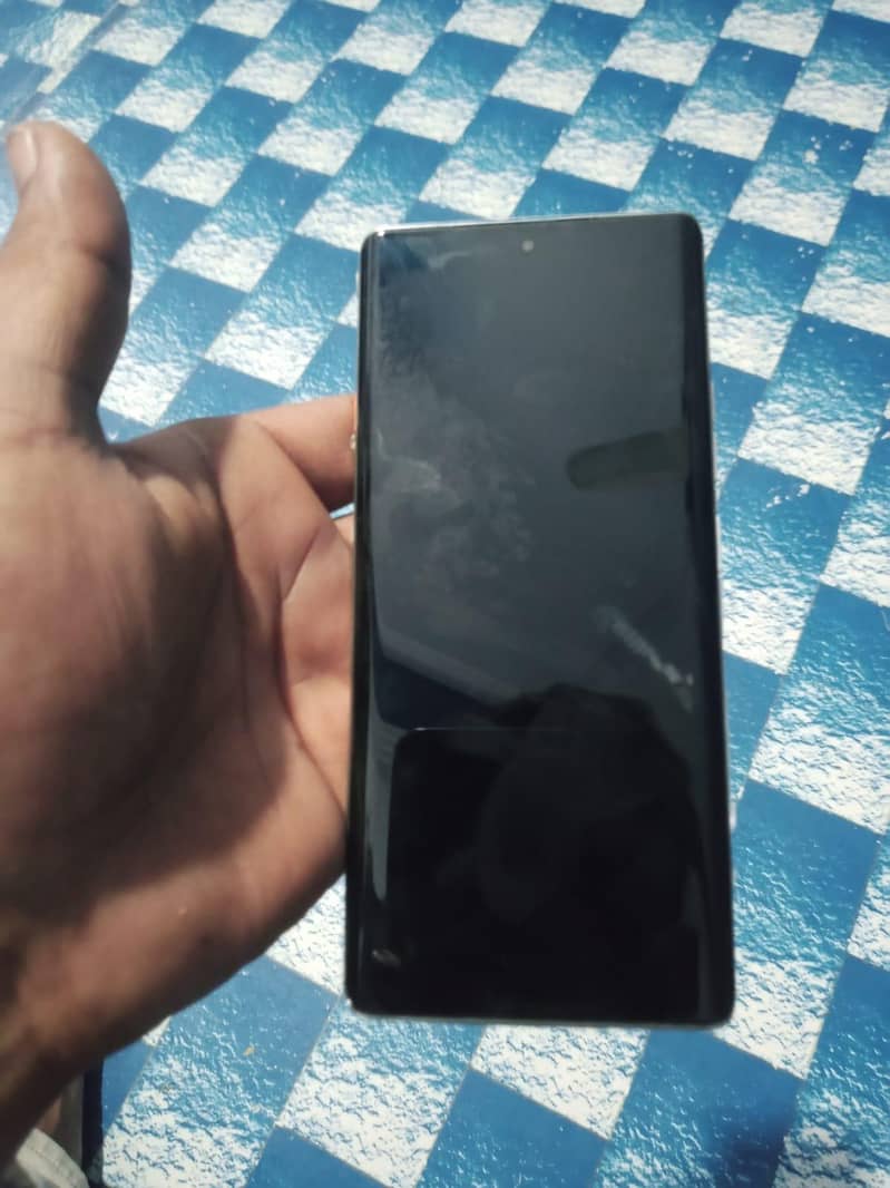 Tecno CAMON 40 Pro 1