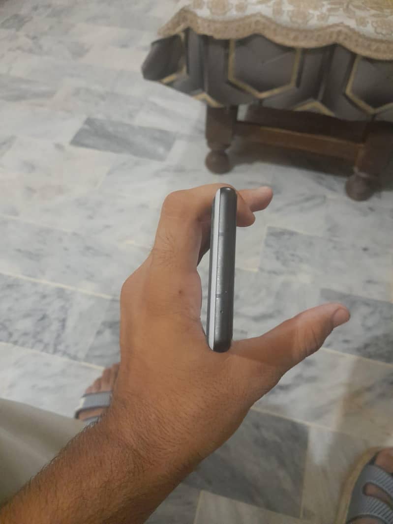 Google Pixel 6a 4