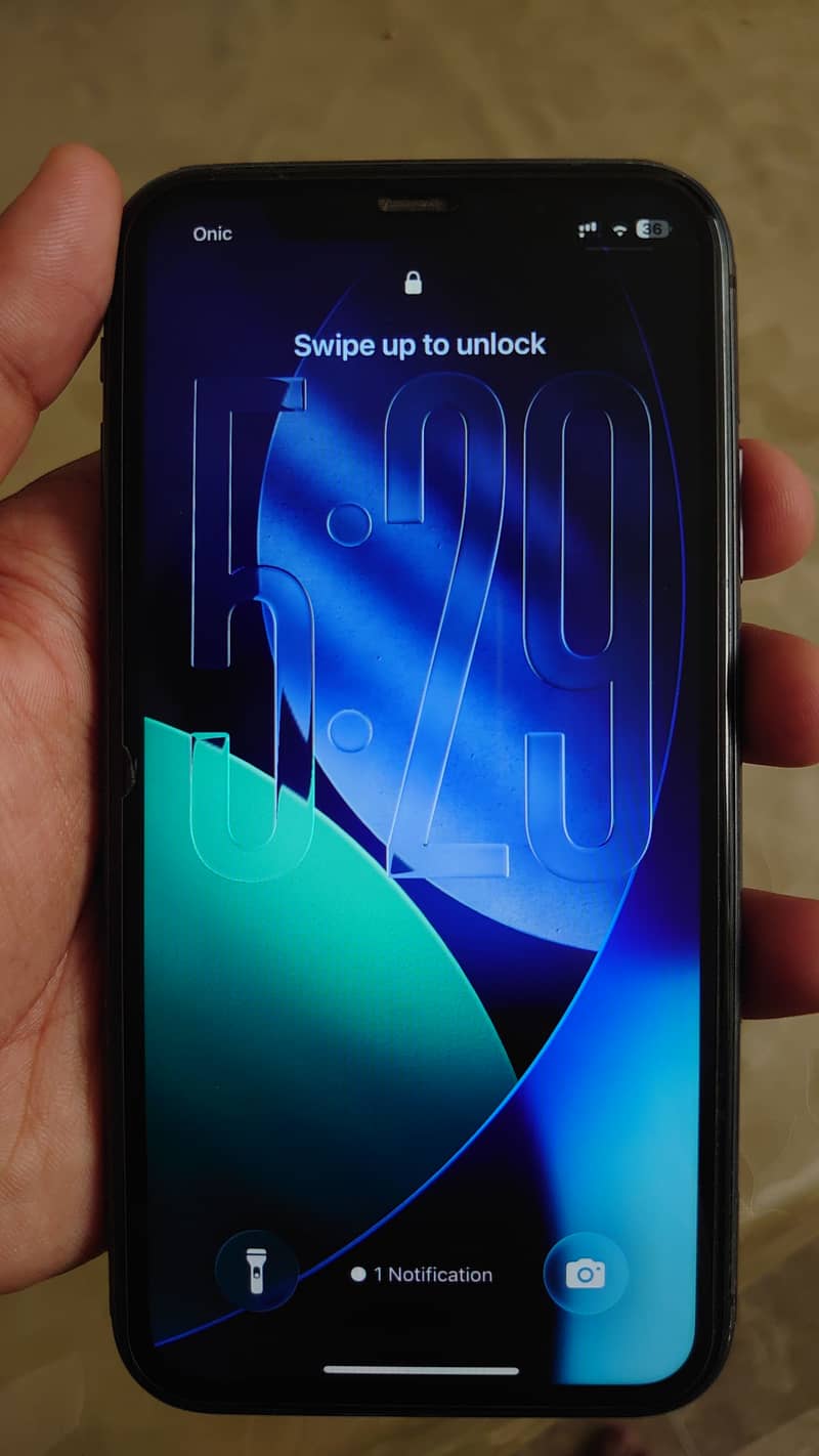 Apple iPhone 11 0