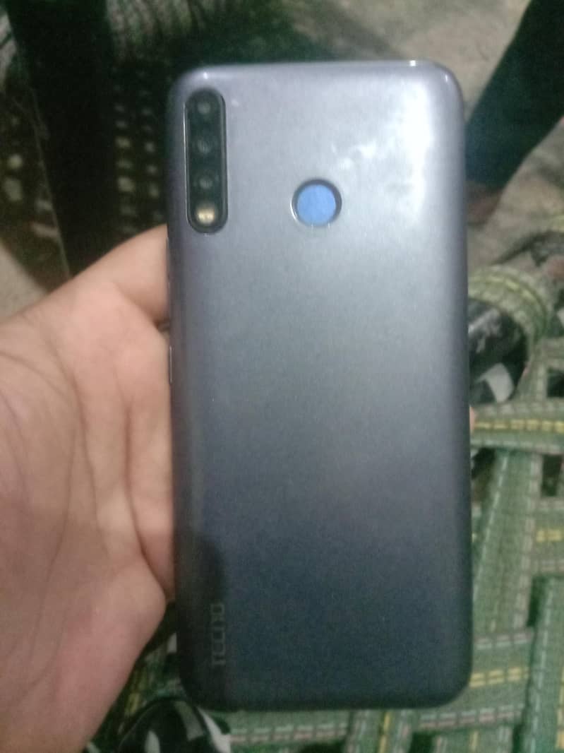 techno spark 4 1
