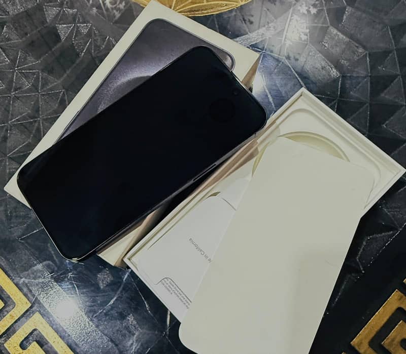 Apple iPhone 15 Pro Max 3