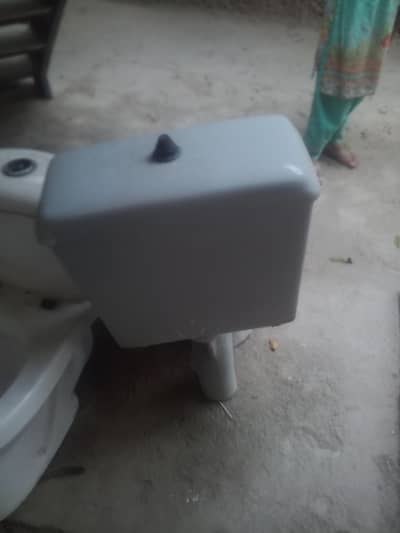 One no of comode in 9/10 condition no damage