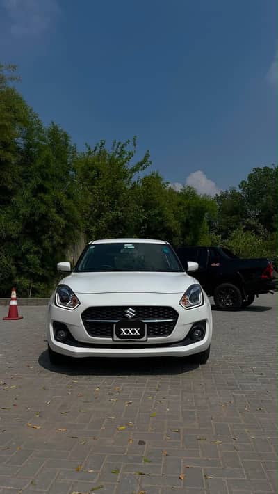 Suzuki Swift GLX CVT 2024
