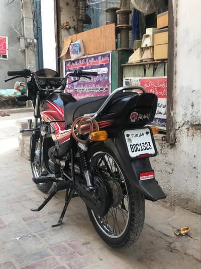 Honda pridar 100