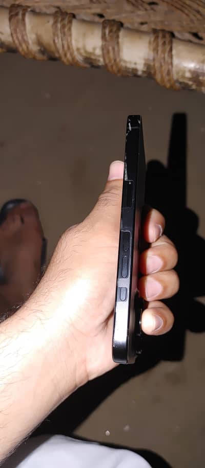 Apple iPhone 16 Pro