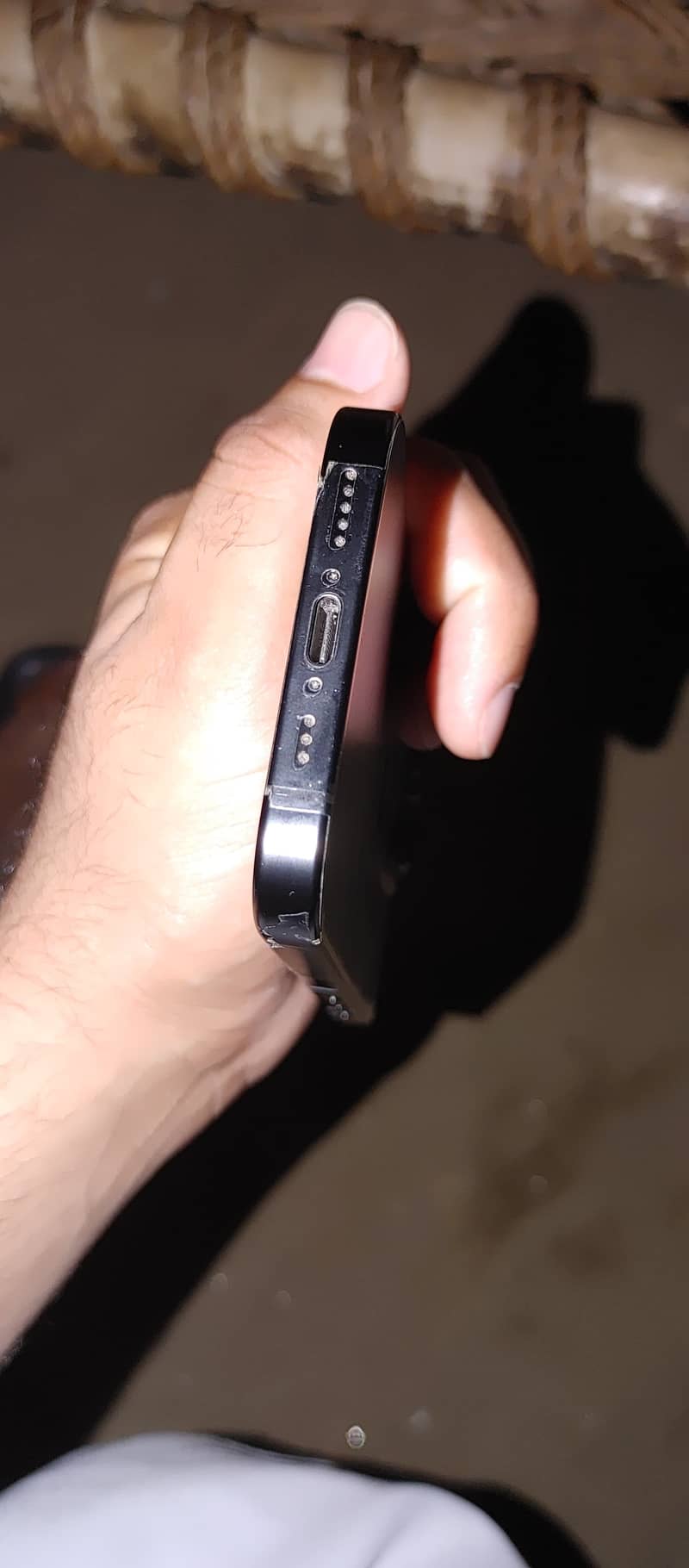 Apple iPhone 16 Pro 4