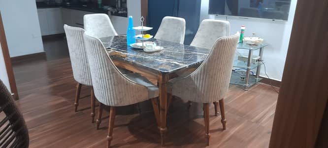 Dinning Table