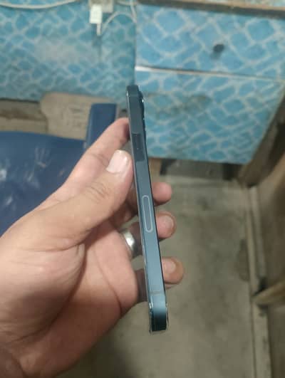Apple iPhone 13 mini