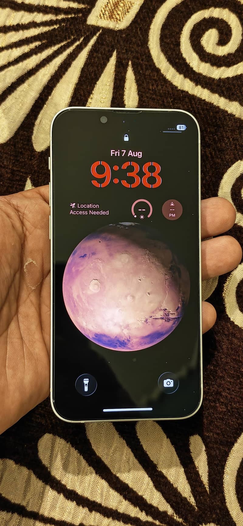 Apple iPhone 13 0