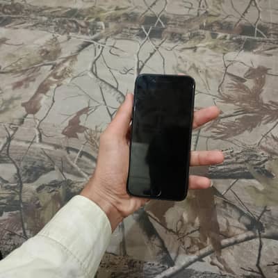Apple iPhone 8