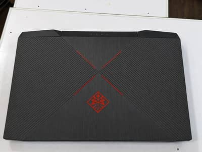 hp omen 15 gaming laptop Core i7 HQ 16gb Ram 256gb gtx 1050ti gpu
