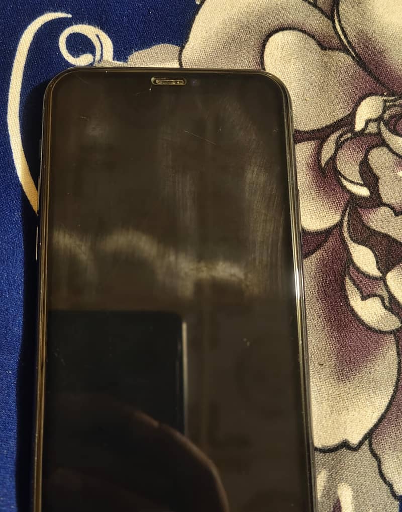 Apple iPhone 11 Pro 1