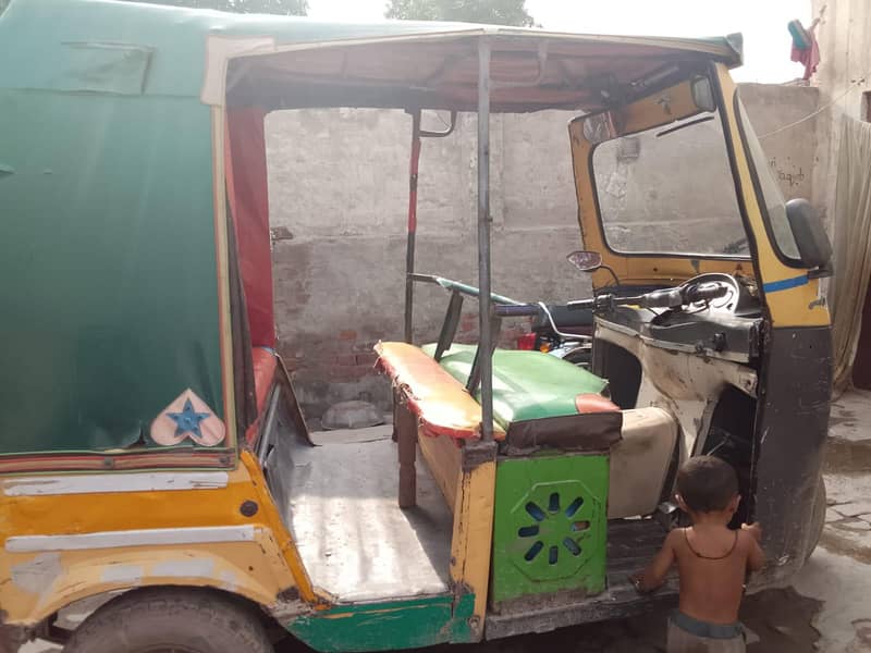 سازگار 11 ماڈل کالا انجن کنڈیشن اے پلس 4
