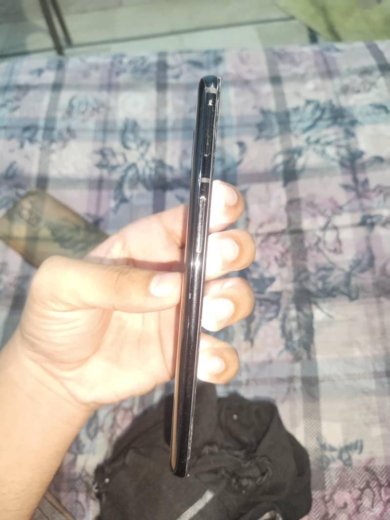 One Plus 6T 4
