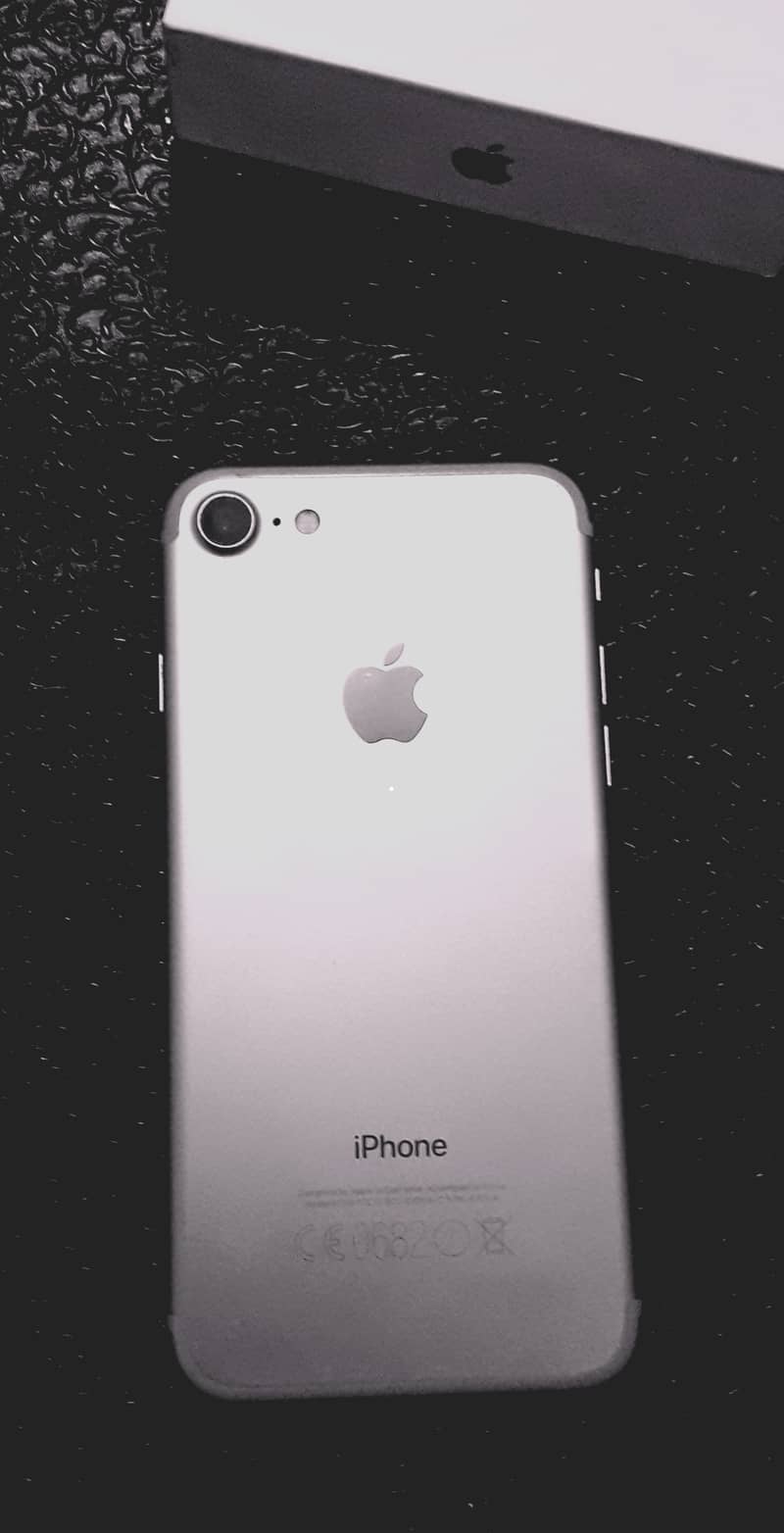 Apple iPhone 7 5