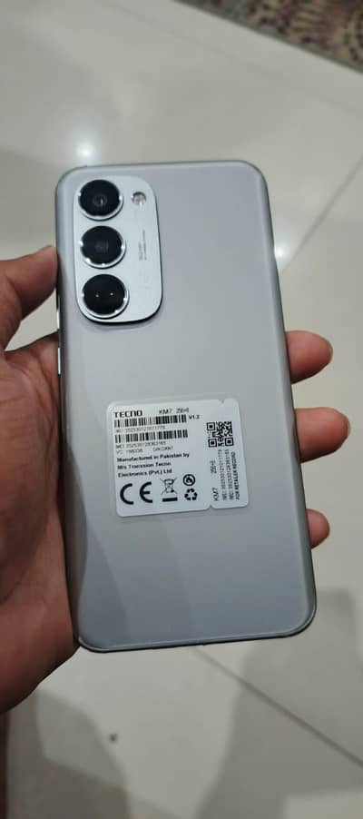 Tecno spark 40 pro plus