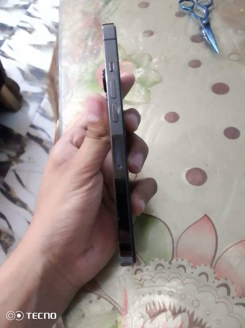 iPhone 13 Pro 3