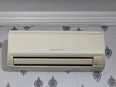 Spilt AC Mitsubishi Mr Slim Non inv 1.5 ton in very good condition