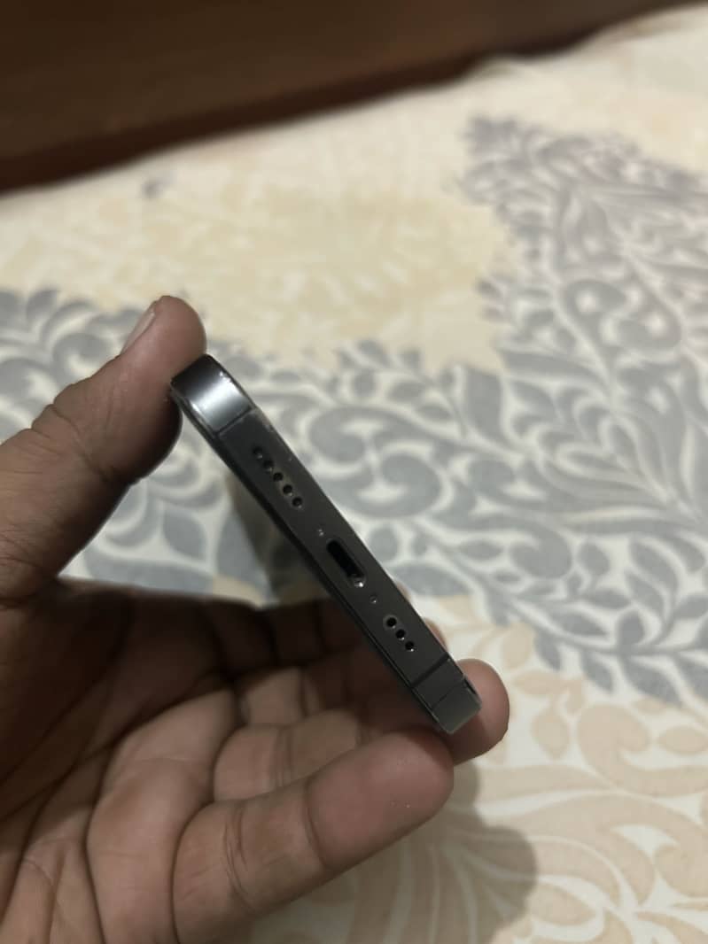 Apple iPhone 13 Pro 1