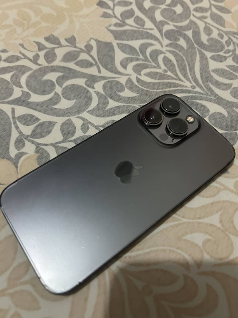 Apple iPhone 13 Pro 4